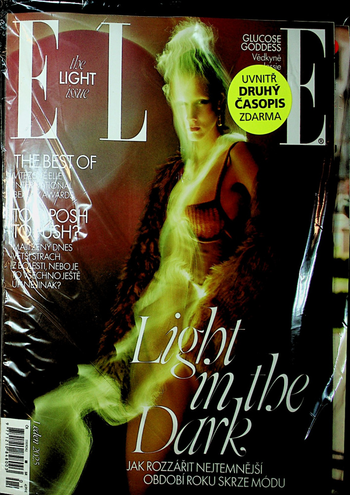 Elle (1/25)